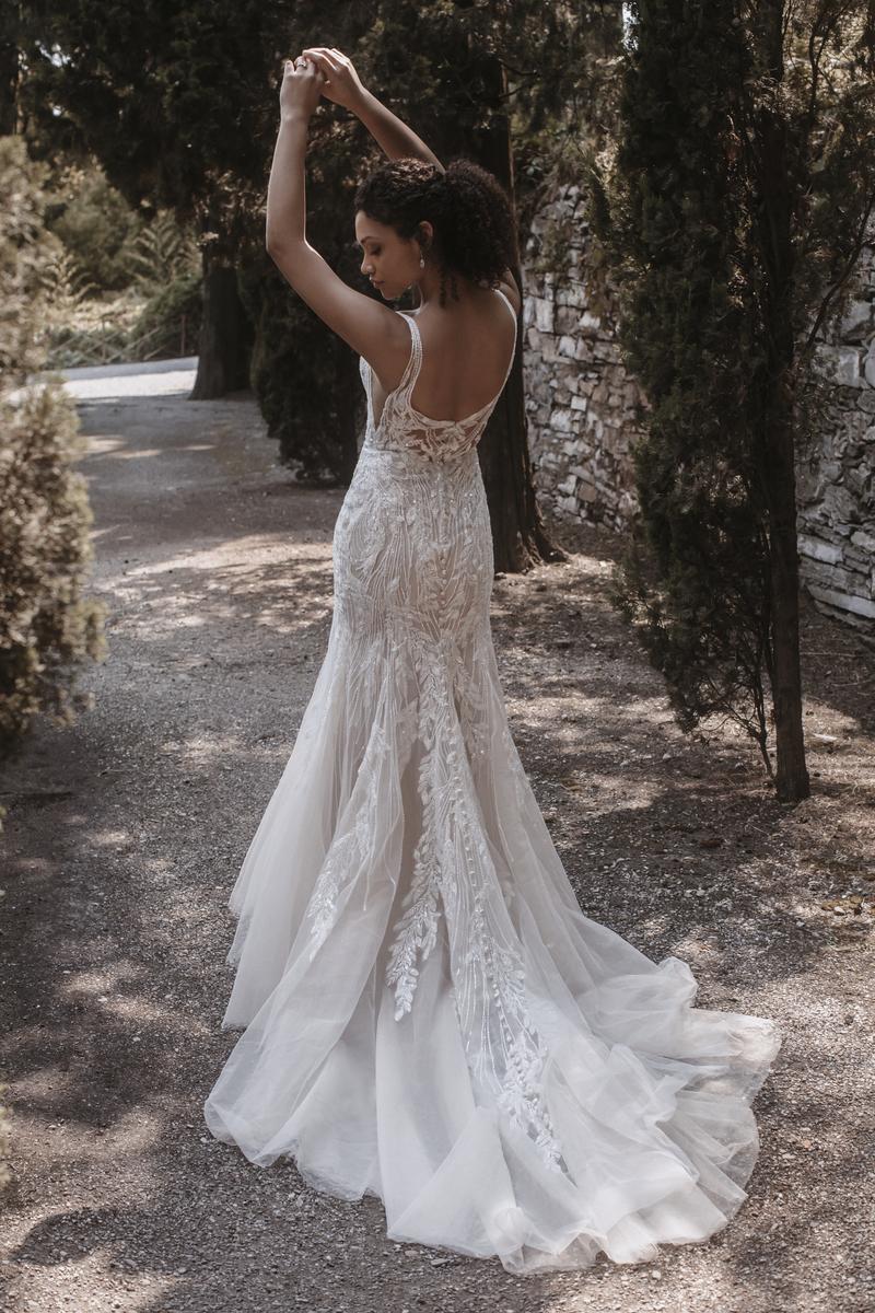 Abella by Allure Bridals "Venus" Gown E406 - Image 3