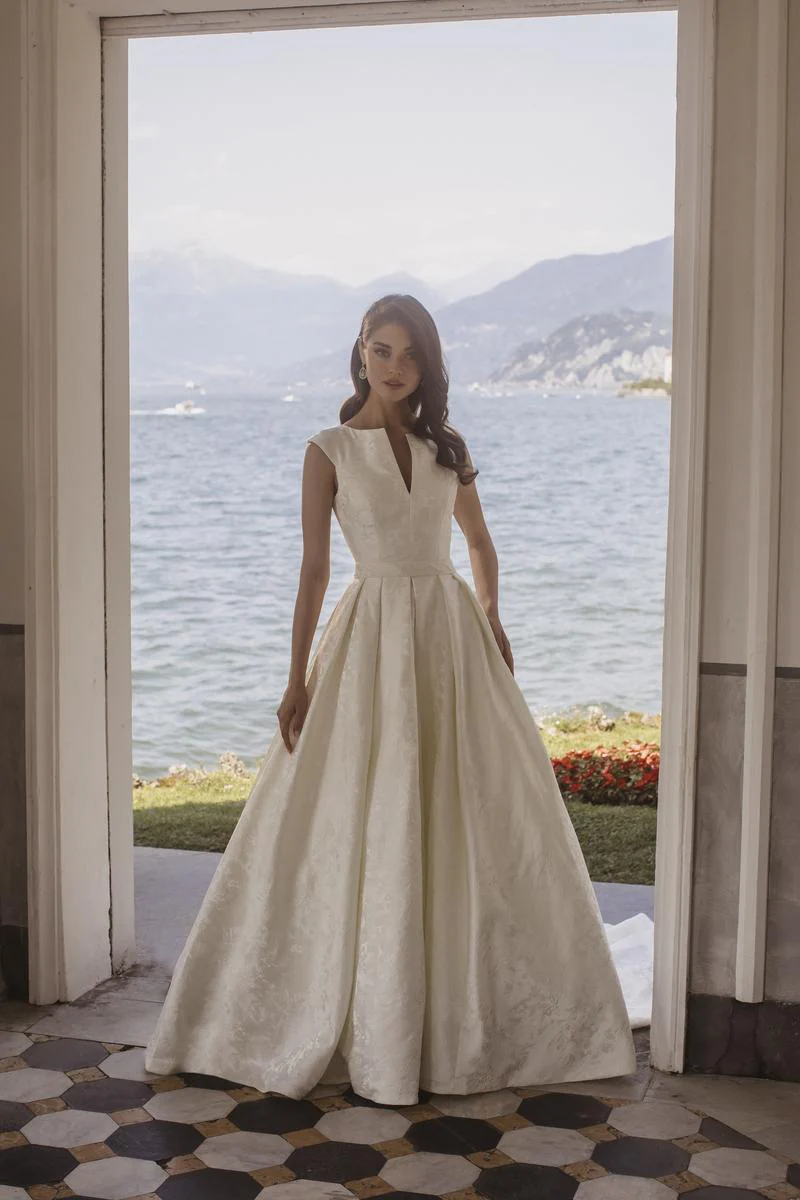 Abella by Allure Bridals "Solstice" Gown E407 - Image 5