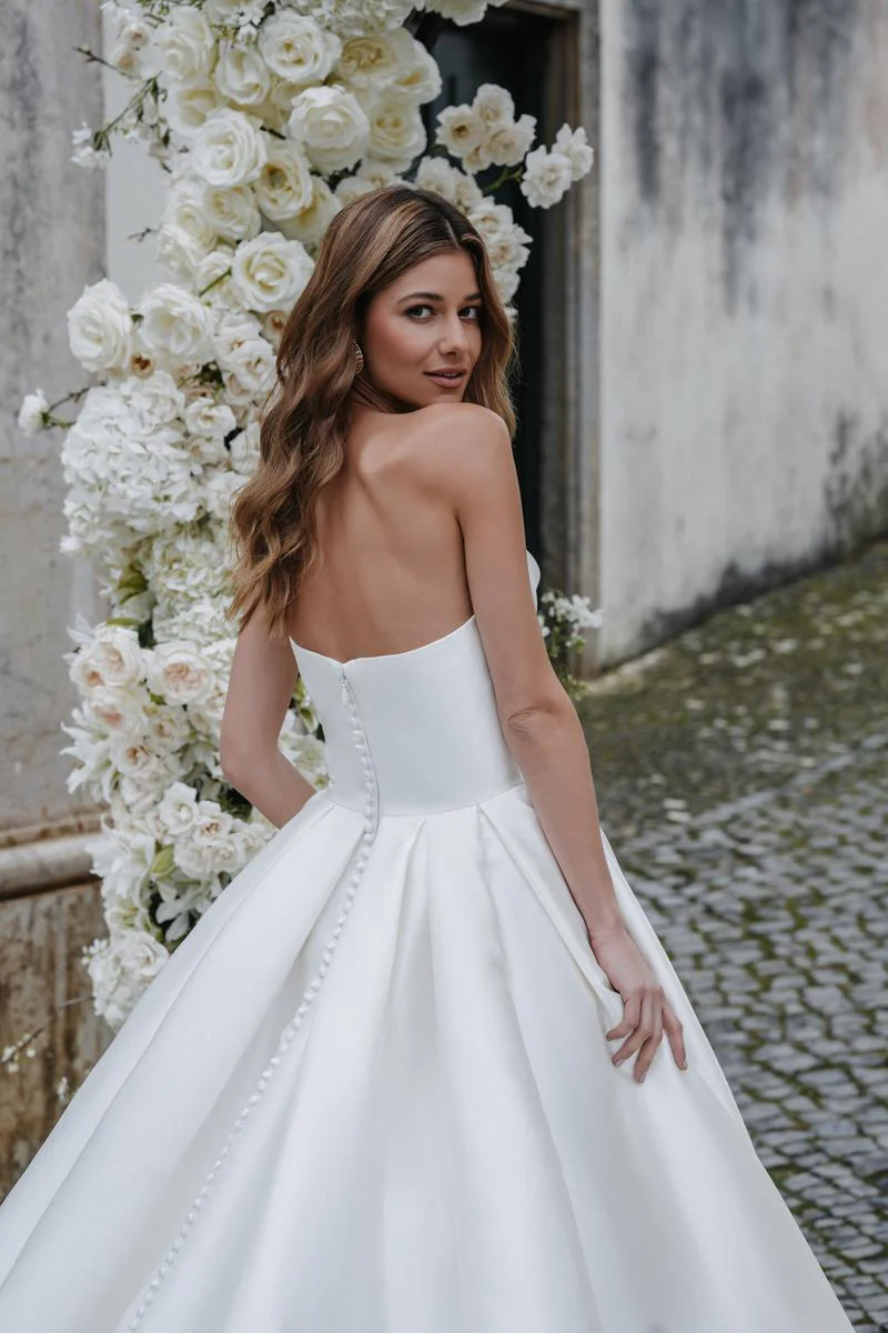 Abella by Allure "Adelina" Bridal Gown E457 - Image 10