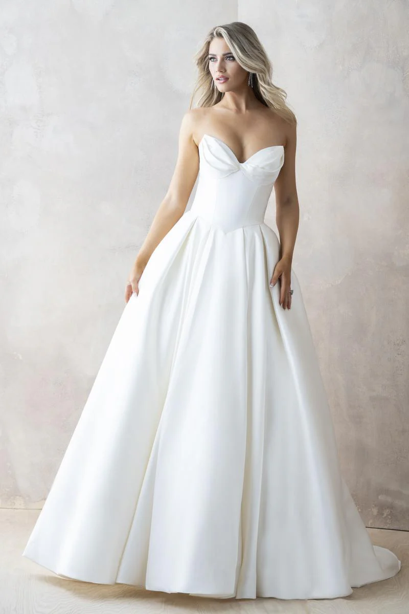 Abella by Allure "Adelina" Bridal Gown E457 - Image 5