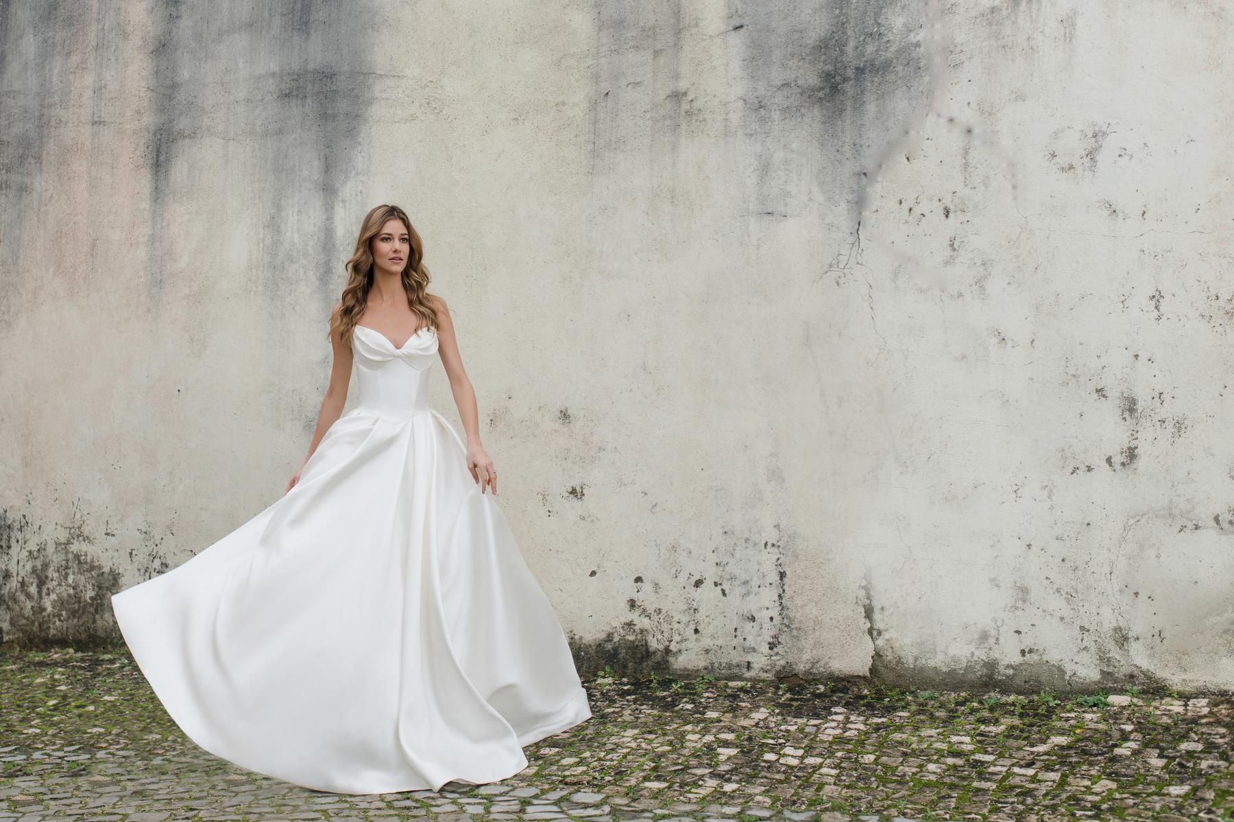 Abella by Allure "Adelina" Bridal Gown E457 - Image 7