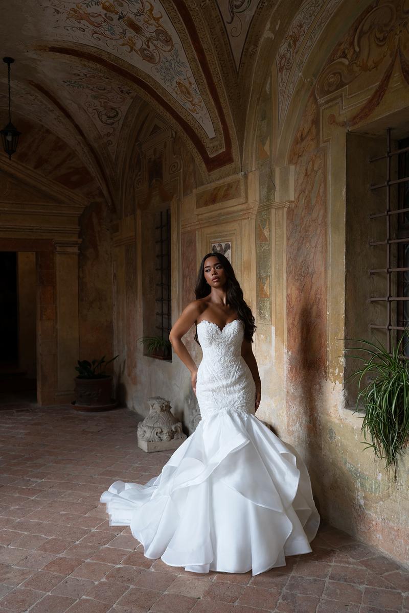 Abella by Allure Bridals "Diana" Gown E506 - Image 5